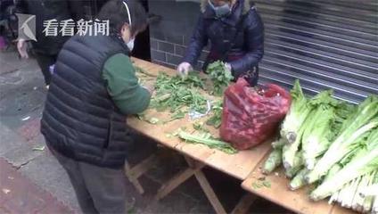 餐馆老板免费送菜:大家出点力,一定能挺住!